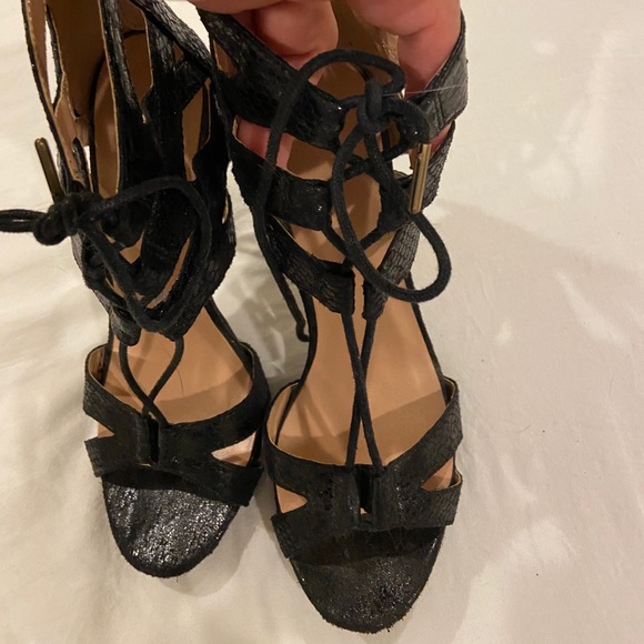 Lace up heels - Picture 3 of 5